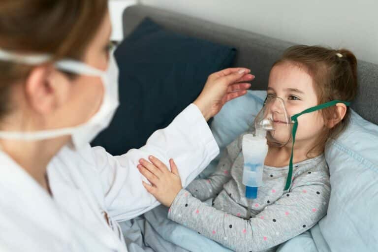 Seguro para médicas com proteção financeira para erro médico 5 Crença Soluções que Cuidam - Seguro de vida, seguro para erro profissional e seguro para erro médico como proteção financeira para imprevistos de reclamações judiciais de erro médico e erro profissional, acidentes, invalidez, doenças e fatalidades da vida. Proteções financeiras que cuidam da sua reputação profissional, do seu patrimônio, da sua renda e da sua família. A família continua, o negócio é mantido ou um legado é criado para as outras gerações por causa das nossas soluções que cuidam. Oferecemos tranquilidade em um momento de dificuldade.